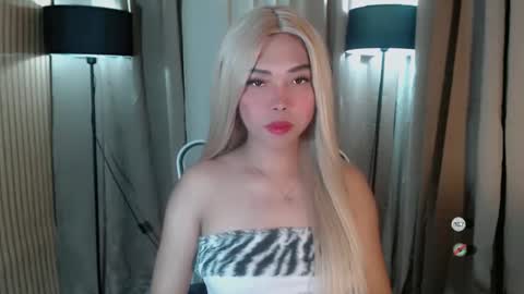 catherine_365 online show from November 16, 12:33 pm