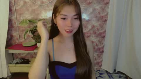 Snapshot of catherine_365 chatting on June 25, 5:12 am catherine_365 online show from June 25, 5:12 am