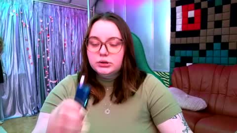 Snapshot of catherineclaire chatting on May 6, 3:28 pm catherineclaire online show from May 6, 3:28 pm