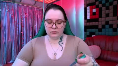 Snapshot of catherineclaire chatting on May 18, 4:24 pm catherineclaire online show from May 18, 4:24 pm