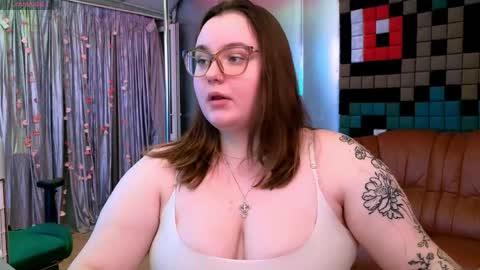 Snapshot of catherineclaire chatting on May 30, 4:48 pm catherineclaire online show from May 30, 4:48 pm