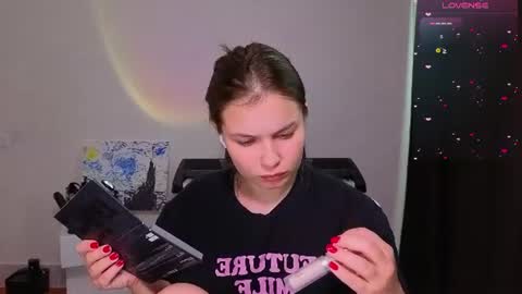 Snapshot of catherinekaris chatting on July 14, 3:18 pm Catherine online show from July 14, 3:18 pm