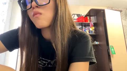 catherinepirs online show from March 14, 7:47 am