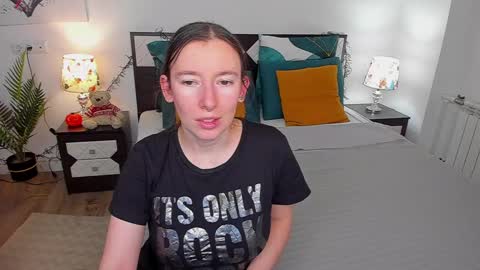 Catrin online show from December 5, 2:31 am