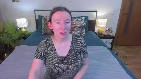 Catrin online show from April 12, 3:00 am