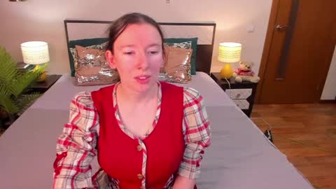Snapshot of catherinewalls chatting on May 16, 6:21 am Catrin online show from May 16, 6:21 am