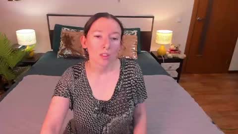 Snapshot of catherinewalls chatting on May 26, 3:13 am Catrin online show from May 26, 3:13 am