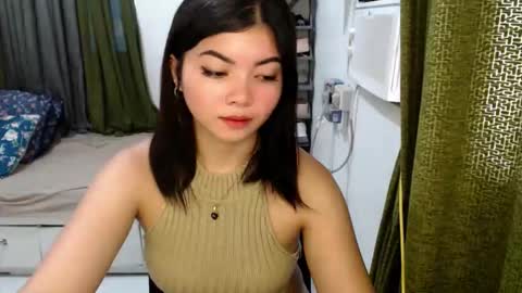 Snapshot of cathy_lyn chatting on June 4, 12:49 am cathy_lyn online show from June 4, 12:49 am