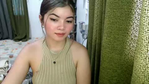 Snapshot of cathy_lyn chatting on July 28, 3:24 am cathy_lyn online show from July 28, 3:24 am