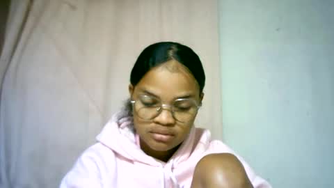 Snapshot of cathyxlisa chatting on June 16, 6:38 am CathyXLisa online show from June 16, 6:38 am