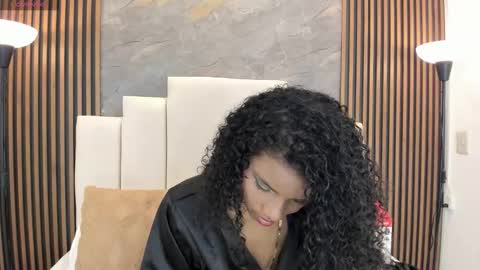 catiusca_reyes_03 online show from November 30, 1:26 pm