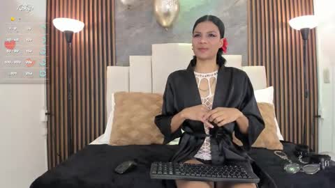 catiusca_reyes_03 online show from January 9, 12:08 pm