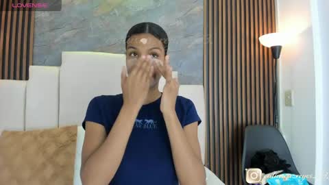 catiusca_reyes_03 online show from May 5, 11:18 am