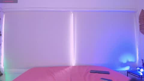 Snapshot of catleya_noire chatting on December 4, 8:28 pm Catleya online show from December 4, 8:28 pm