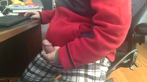 Snapshot of catmandoo21001 chatting on December 6, 8:29 pm catmandoo21001 online show from December 6, 8:29 pm