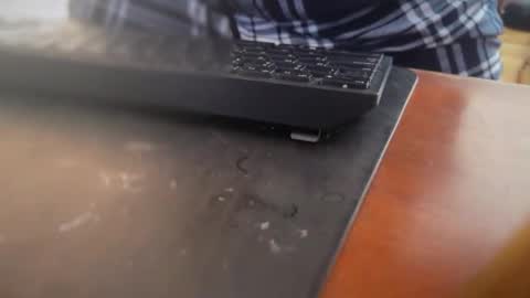 Snapshot of catmandoo21001 chatting on January 16, 4:22 pm catmandoo21001 online show from January 16, 4:22 pm