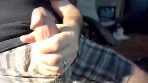 Snapshot of catmandoo21001 chatting on March 9, 2:48 am catmandoo21001 online show from March 9, 2:48 am