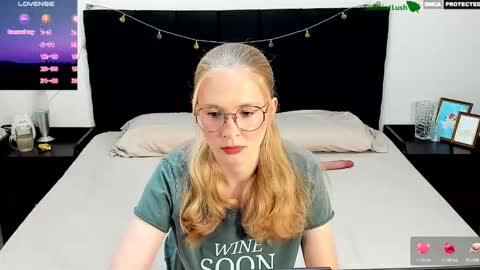 CatmintLush online show from January 11, 11:43 pm