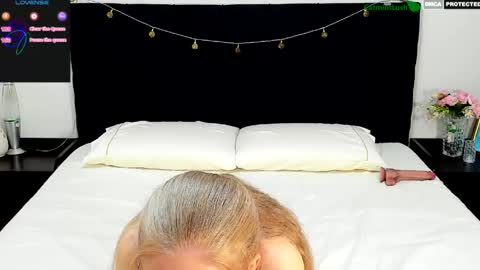 Snapshot of catmintlush chatting on May 15, 11:34 pm CatmintLush online show from May 15, 11:34 pm
