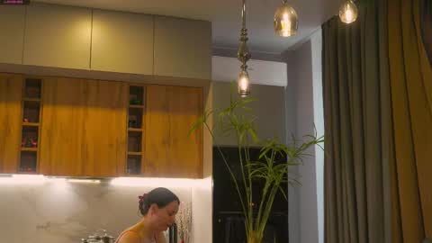 Snapshot of catolinanight chatting on November 9, 6:12 am catolinanight online show from November 9, 6:12 am