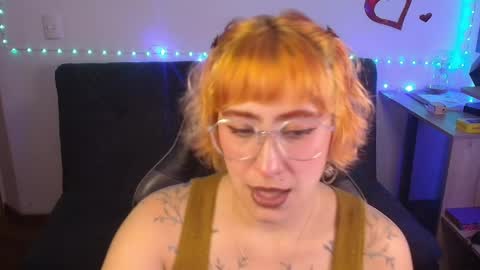 im MIA  -Independent Model  MY OF is catsito3 online show from June 5, 1:56 am