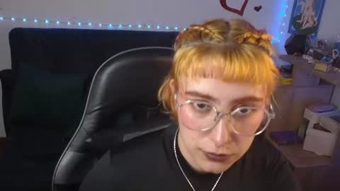 im MIA  -Independent Model  MY OF is catsito3 online show from June 12, 2:21 am