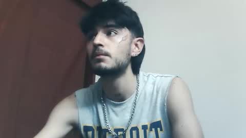 Snapshot of catt066 chatting on April 5, 4:37 pm Gato2055 online show from April 5, 4:37 pm