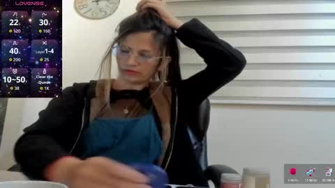 Snapshot of catt_evans1 chatting on September 17, 2:57 am CATT EVANS online show from September 17, 2:57 am