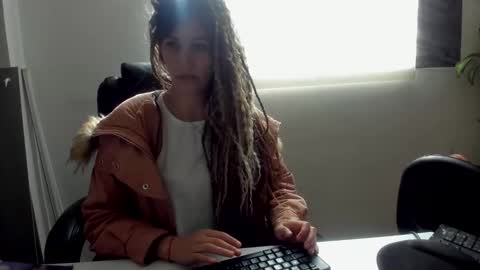 Snapshot of catt_evans1 chatting on October 12, 8:52 pm CATT EVANS online show from October 12, 8:52 pm