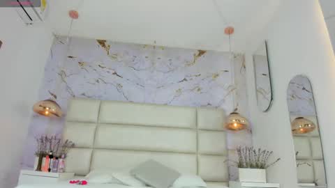 cattalina_storm online show from February 9, 7:19 pm