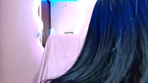 Cattleya online show from May 8, 3:56 am