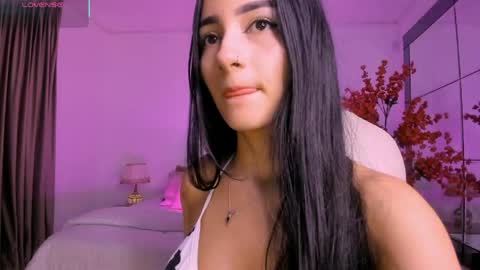 Snapshot of cattleyya_catt chatting on June 1, 7:37 pm Catty online show from June 1, 7:37 pm