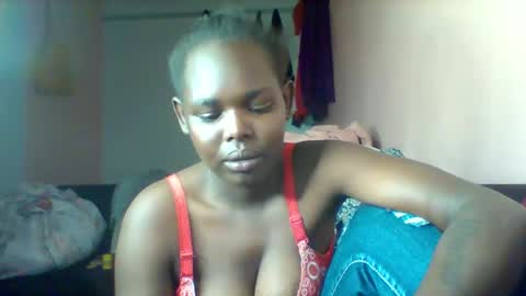 Snapshot of cavy_sweet chatting on March 31, 3:23 pm Mecy online show from March 31, 3:23 pm