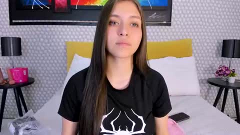 Snapshot of cayetana_01 chatting on July 13, 7:16 pm cayetana online show from July 13, 7:16 pm