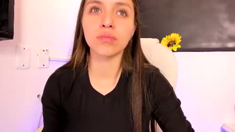 Snapshot of cayetana_01 chatting on July 17, 7:08 pm cayetana online show from July 17, 7:08 pm