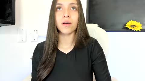 Snapshot of cayetana_01 chatting on July 21, 7:16 pm cayetana online show from July 21, 7:16 pm