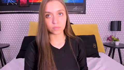 Snapshot of cayetana_01 chatting on July 31, 7:13 pm cayetana online show from July 31, 7:13 pm