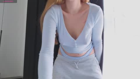 Folow my instagram cuteback7272 and onlyfans cbhotblonde1 online show from November 14, 7:29 am