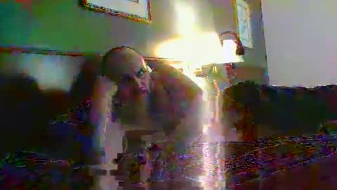 Snapshot of cborzbeyond22213 chatting on December 18, 2:06 am TheGoldenStroker222 online show from December 18, 2:06 am