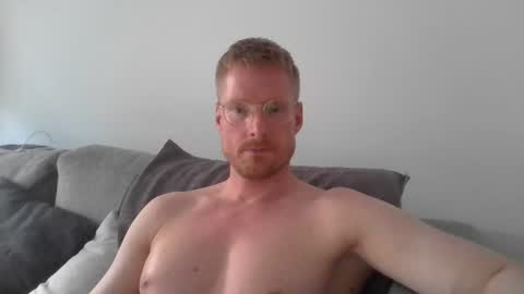 Snapshot of ccloser87 chatting on June 16, 6:32 pm ccloser87 online show from June 16, 6:32 pm