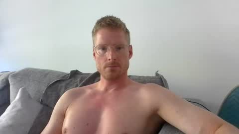 Snapshot of ccloser87 chatting on June 21, 7:33 am ccloser87 online show from June 21, 7:33 am