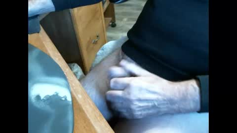 Snapshot of cczt154 chatting on March 1, 10:21 pm CCzt154 online show from March 1, 10:21 pm