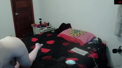 Snapshot of cdadalyn chatting on October 12, 7:29 am Adalyn online show from October 12, 7:29 am