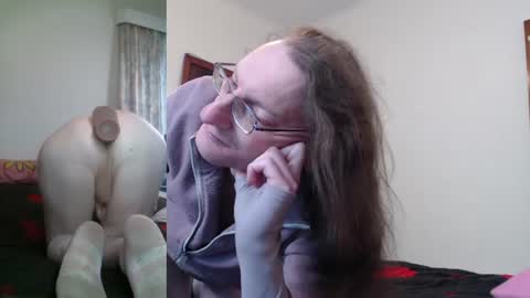 Snapshot of cdadalyn chatting on June 15, 3:42 am Adalyn online show from June 15, 3:42 am
