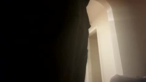 cece_vibez online show from October 18, 7:20 am