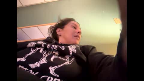 cece_vibez online show from November 3, 3:30 am