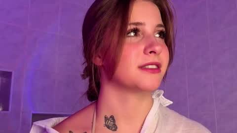 Lina  online show from December 19, 7:21 pm