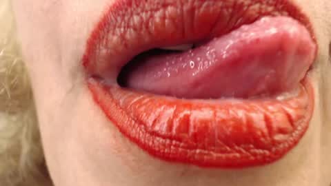 Snapshot of cecylya4u chatting on January 19, 9:13 pm cecylya4u online show from January 19, 9:13 pm