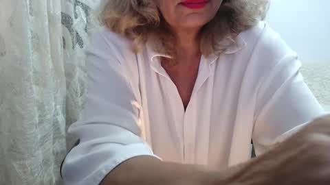 Snapshot of cecylya4u chatting on October 3, 11:24 pm cecylya4u online show from October 3, 11:24 pm