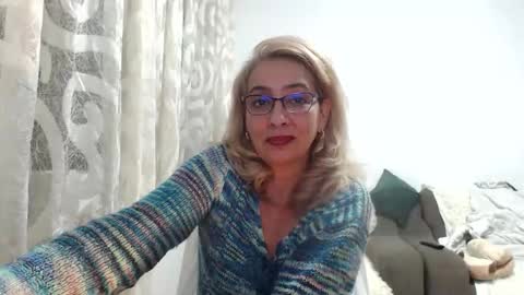Snapshot of cecylya4u chatting on October 5, 7:56 pm cecylya4u online show from October 5, 7:56 pm